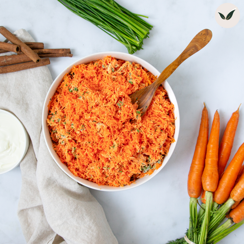 Salade de carottes sauce au yaourt et aux herbes